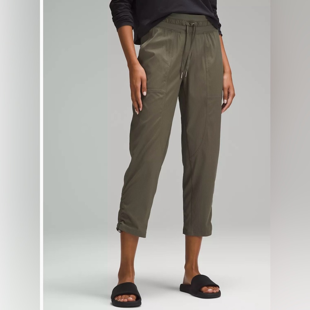 Lululemon Dance Studio Mid-Rise Cropped Pants in Olive green in Size 4